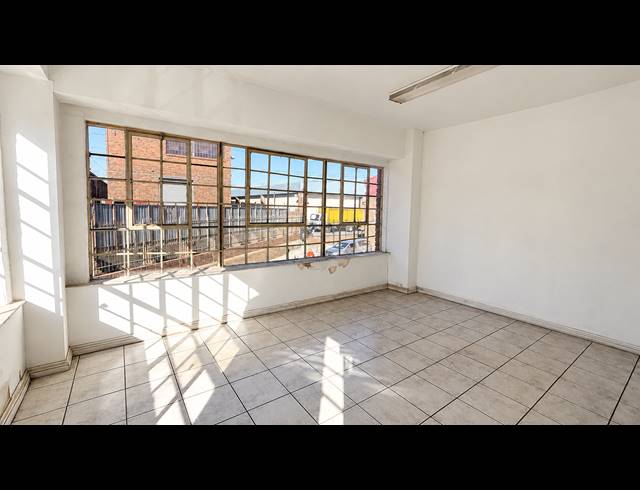 550M² WAREHOUSE TO LET IN MEADOWDALE